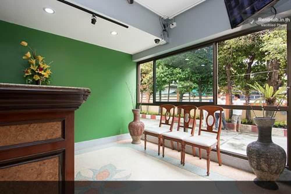 Homeplace Residence Bangkok Extérieur photo